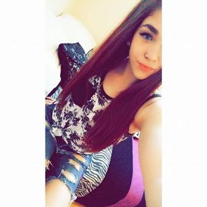 Meet your Posher, Danielle